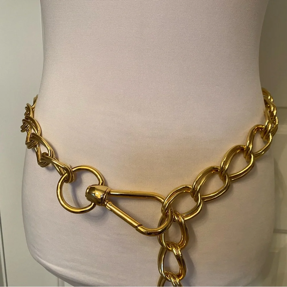 NEW CRISTELLA BELT LARGE DOUBLE LOOP GOLD CHAIN ITALY SIZE L NWT